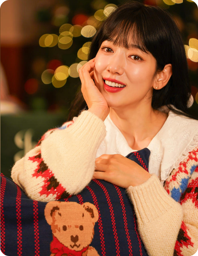 박신혜, &lsquo;크리스마스 알림 요정&rsquo;으로 돌아온 순간. [사진=솔트엔터테인먼트]