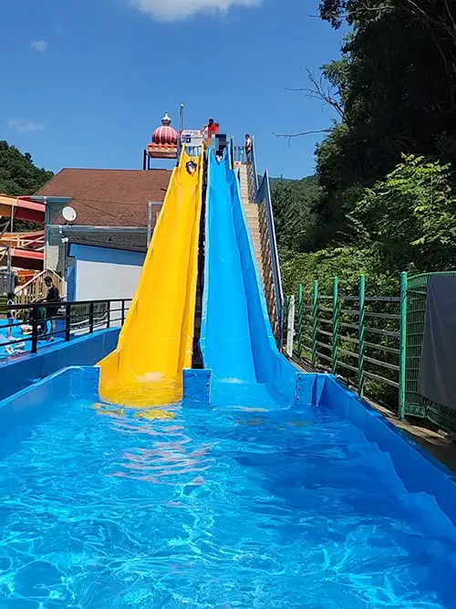 가평-숨은-워터파크-미끄럼틀-전경