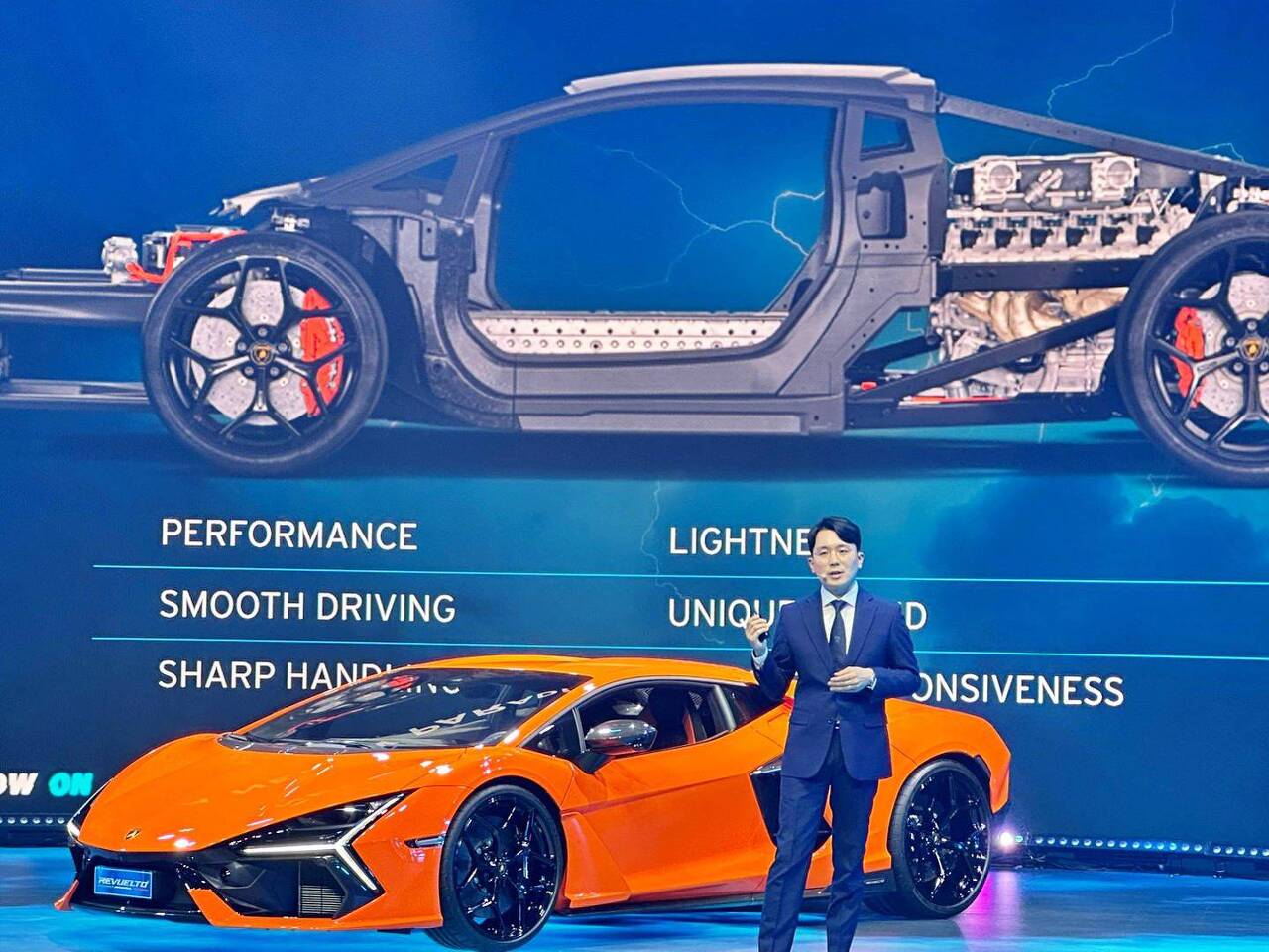람보르기니 레부엘토 가격 출시일 성능 제원 포토 공개