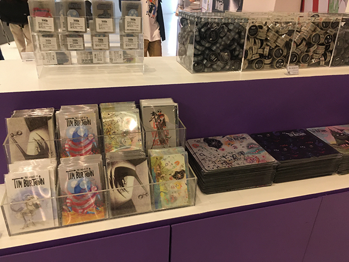 팀버튼-특별전-아트샵6