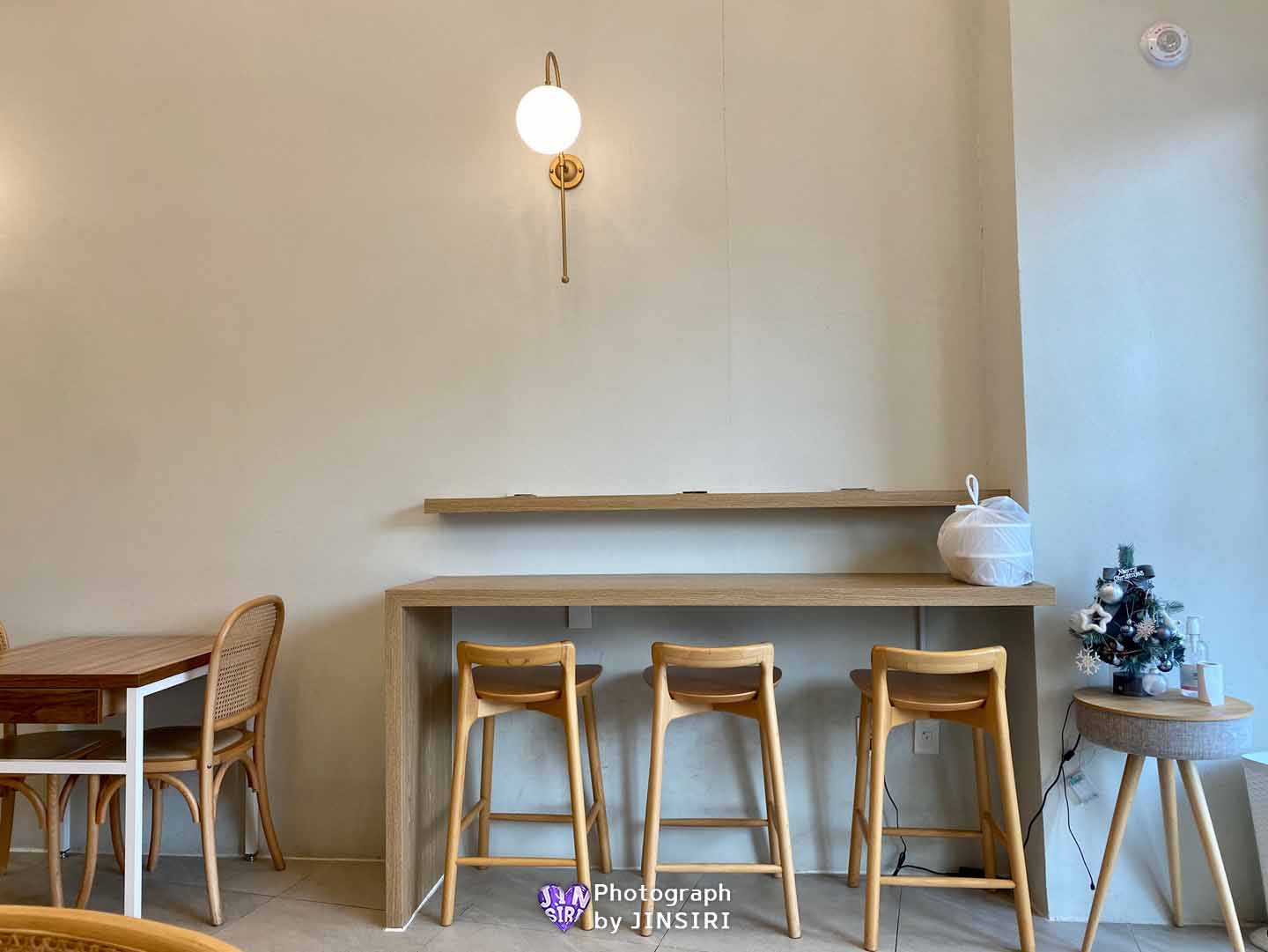 ๊นํฌ ํ๋ฌด๋ ๋ฒ ํธ๋จ์์ ์๊ตญ์ ์จ๋ ๋์๊ณ ๋ญ ๋ง์ง ์์ธ๊ทผ๊ต