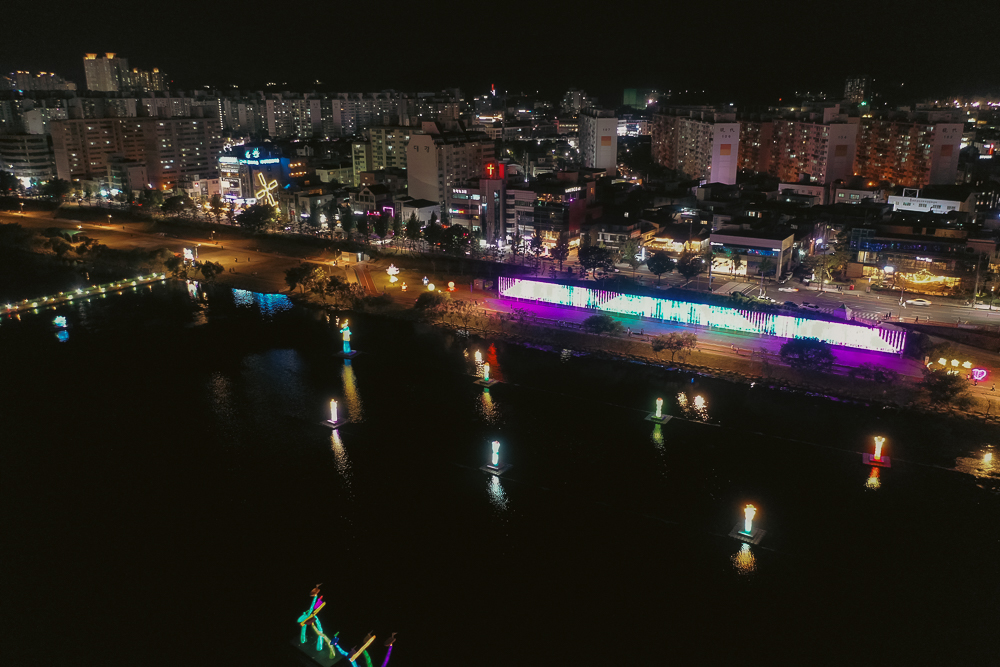 남강 위에 수 놓인 빛 2025 진주남강유등축제 가이드