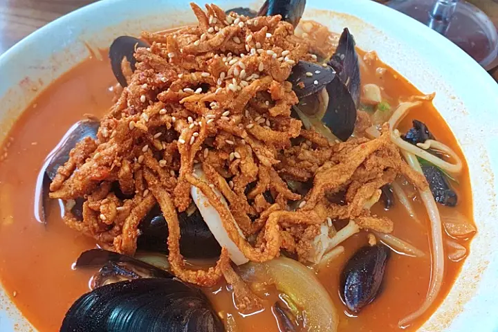 생방송오늘저녁 경북 김천 맛있는 중국집 추천 실고기 가득 고기 짬뽕 푸짐한 등뼈 가득 뼈대짬뽕 맛집