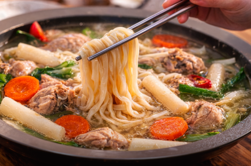 만도리닭칼국수