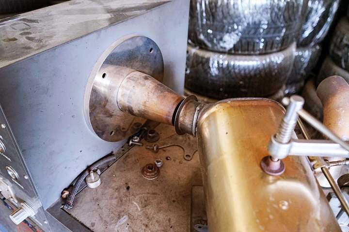 생생정보 인천 송도 경력 52년 자동차 정비 수리 박병일 명장 카센터