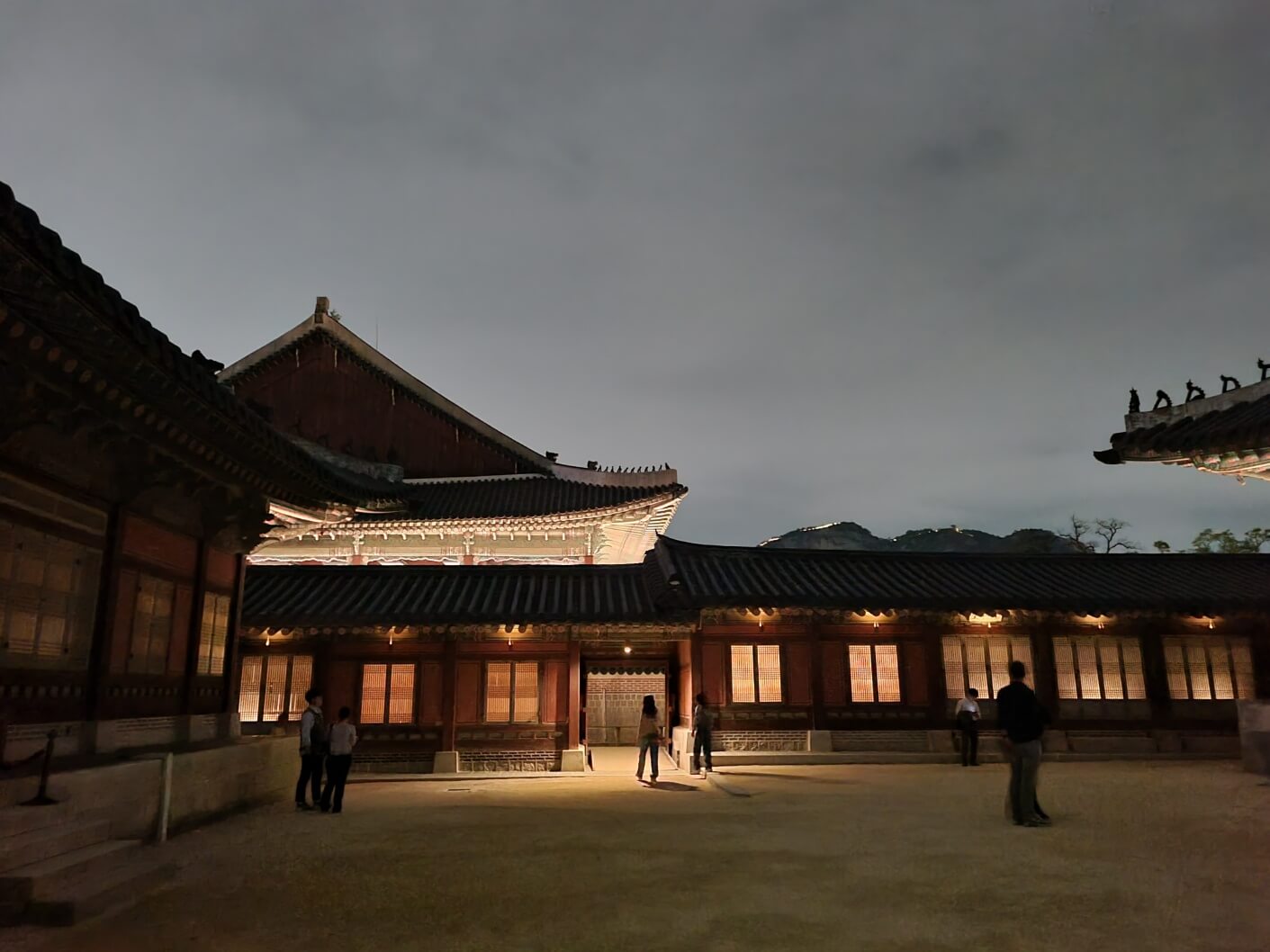 서울 야경 명소 경복궁 야간 개장 관람 후기