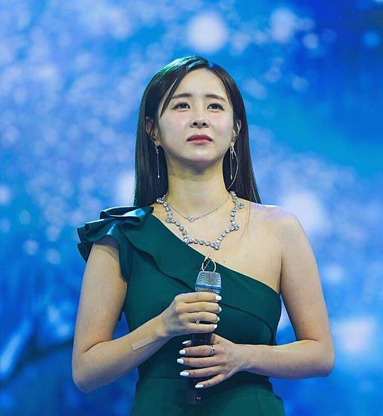 가수-은가은