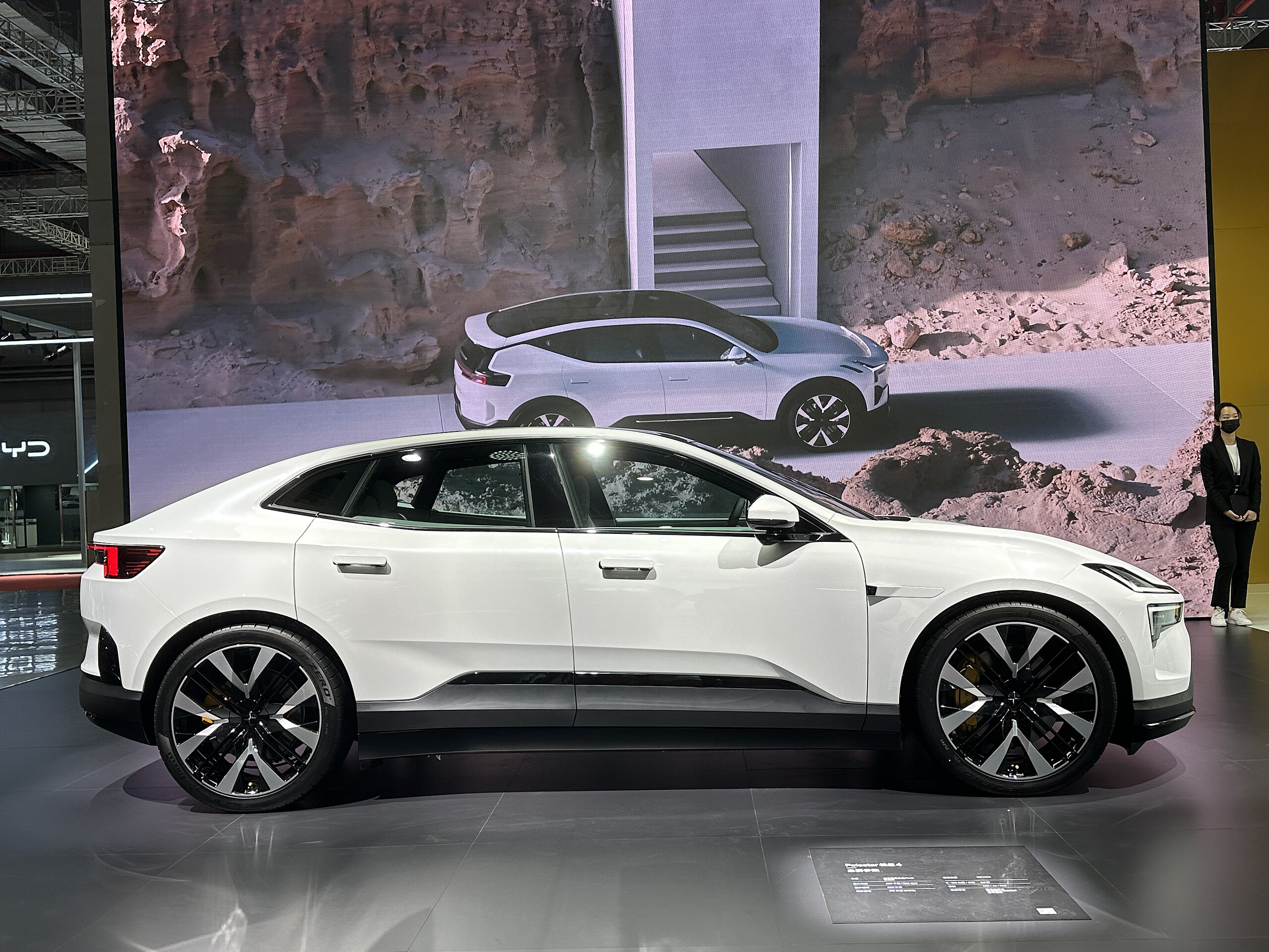 폴스타 퍼포먼스 전기차 폴스타 4