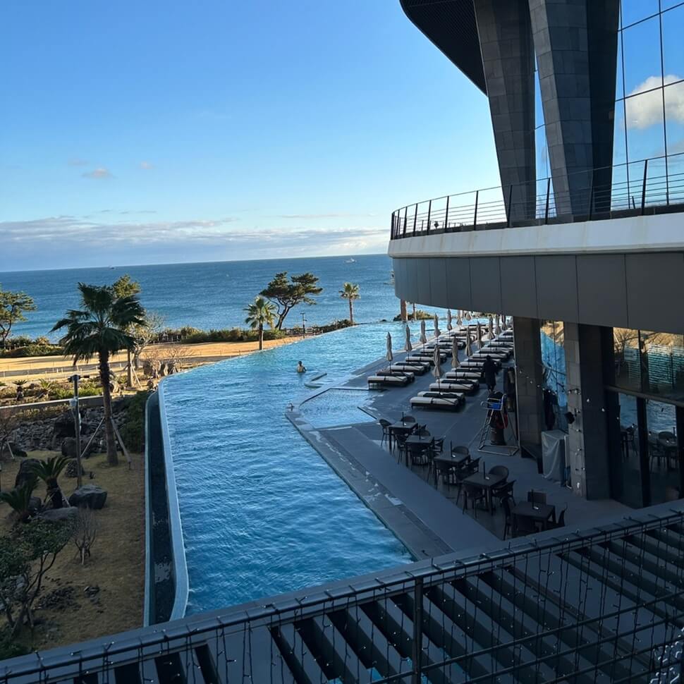 제주 파르나스 호텔 인피니트 야외 수영장