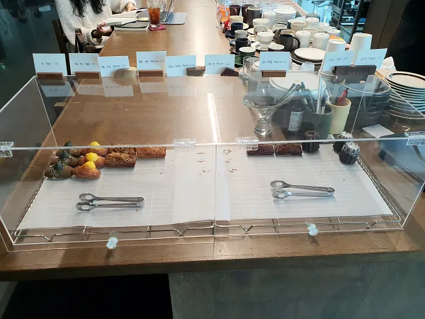 휘낭시에 케이스
