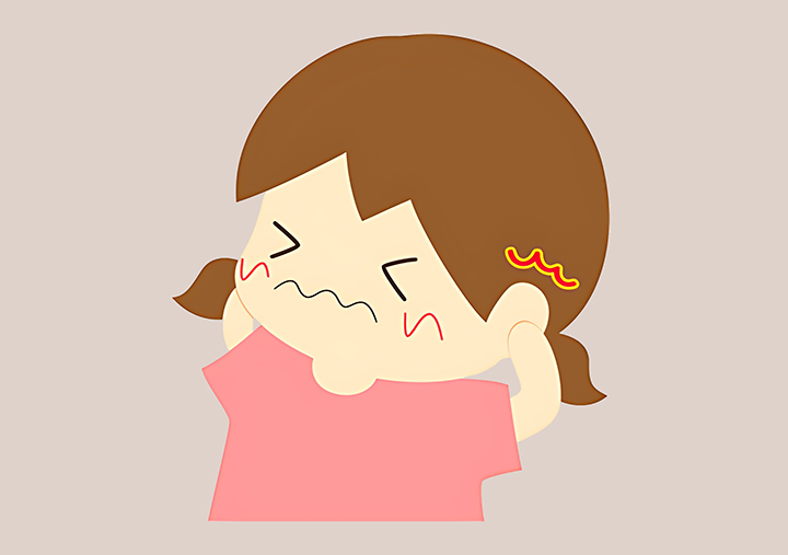 귀-통증으로-고통스러운-여성