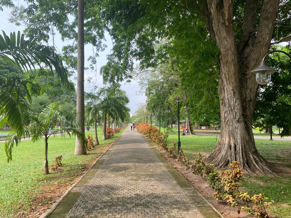 스리랑카 Viharamahadevi Park