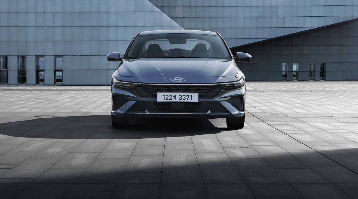 내구성 끝판왕 가성비 자동차 TOP 6 - 현대 아반떼