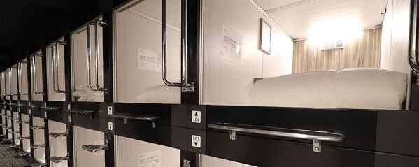 도쿄 디즈니랜드/디즈니씨 접근성 좋은 게스트하우스/캡슐호텔 추천 3곳(CROSS BORDER, 도쿄 아리아케 베이 호텔, 레오 유 캡슐 호텔)