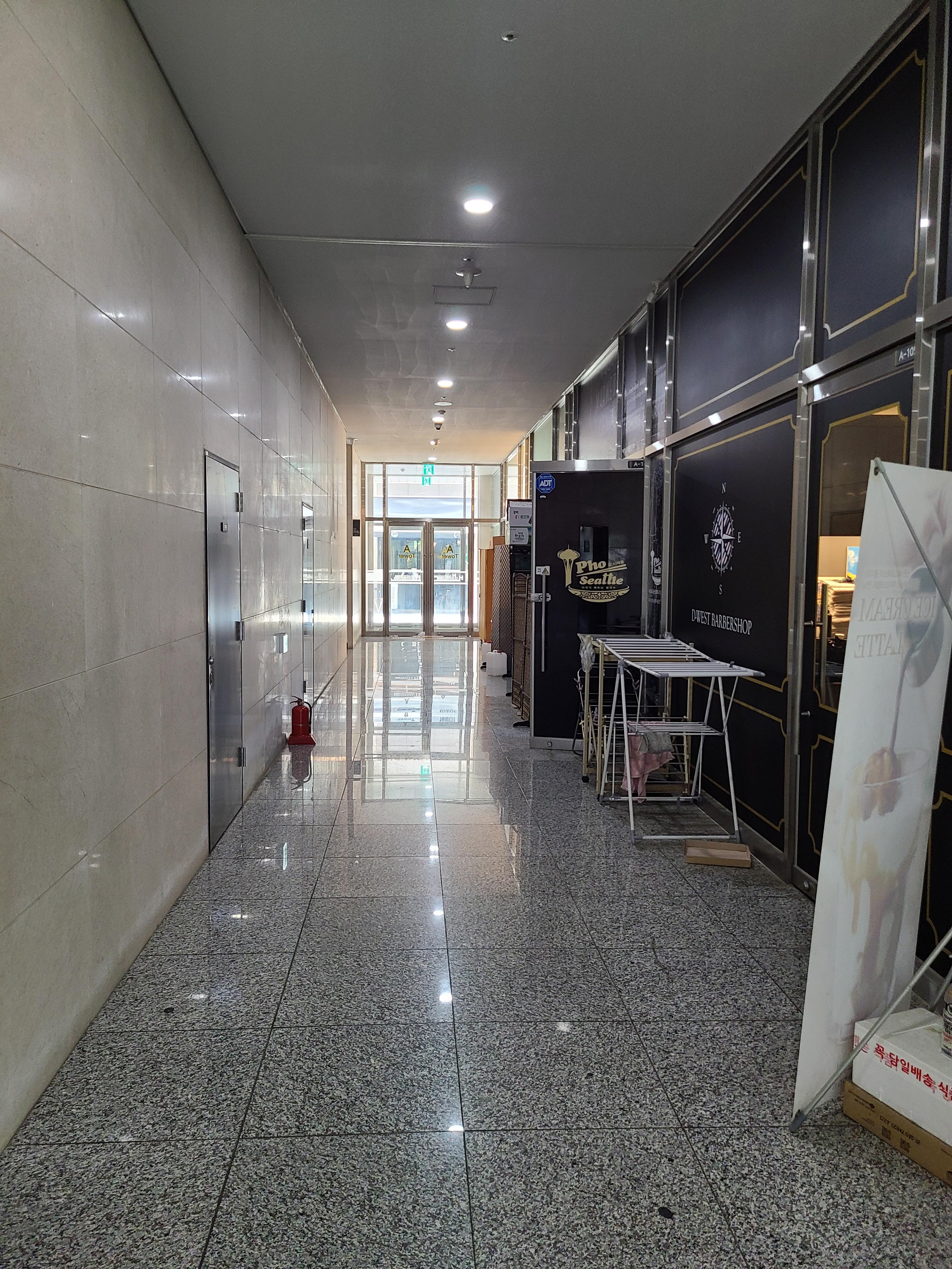 H비즈니스파크 1층 내부6