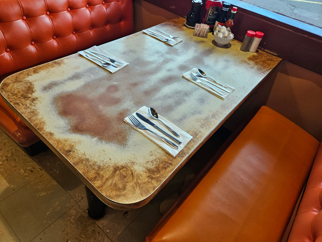 Ken's House of Pancakes 매장 내부