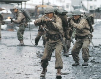 군인영화 속 장비&middot;무기 분석 리뷰