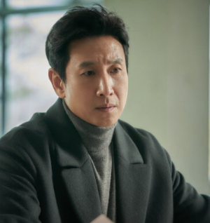 배우-이선균