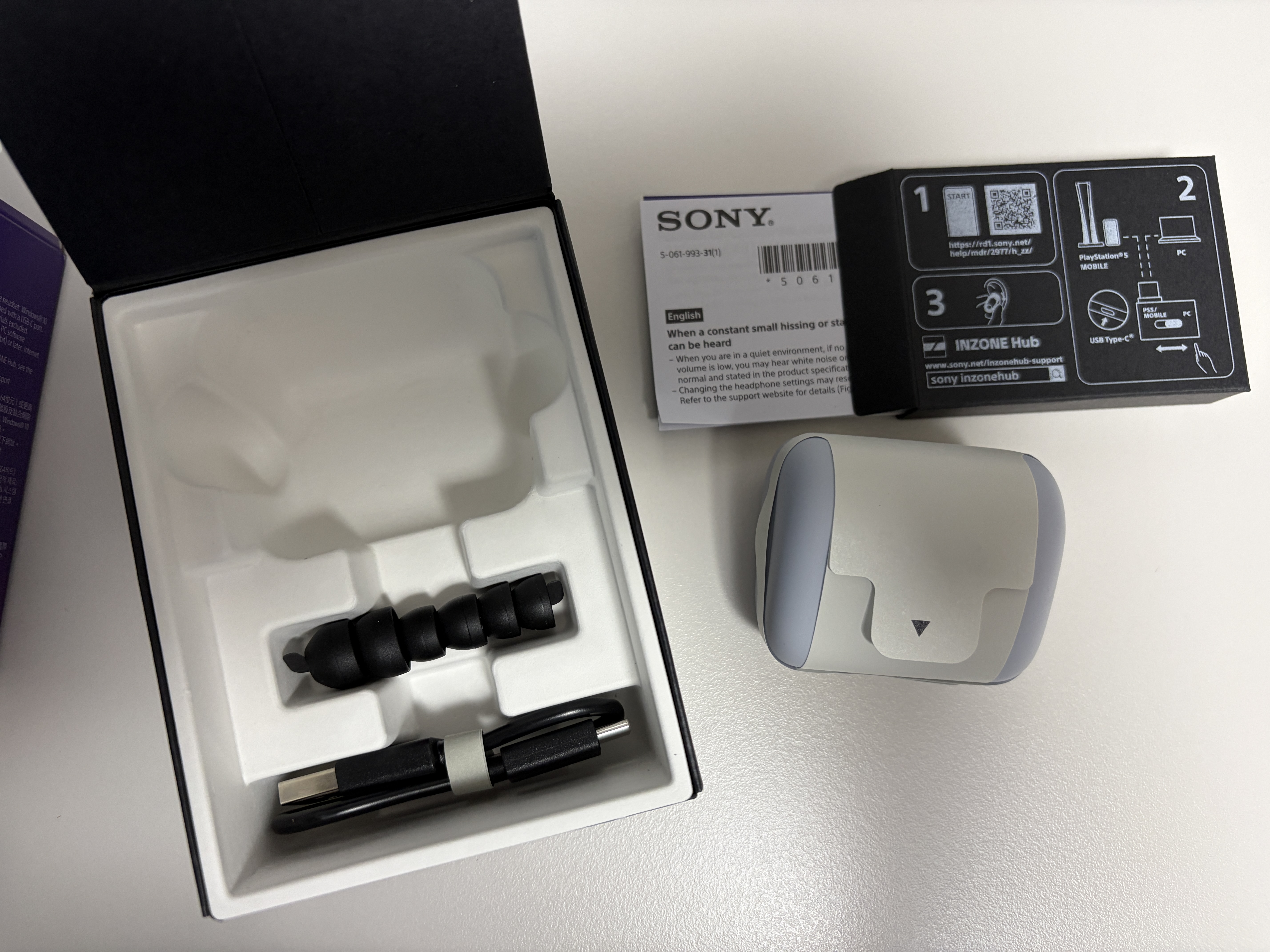 소니 INZONE Buds 구성품 및 외형 사진