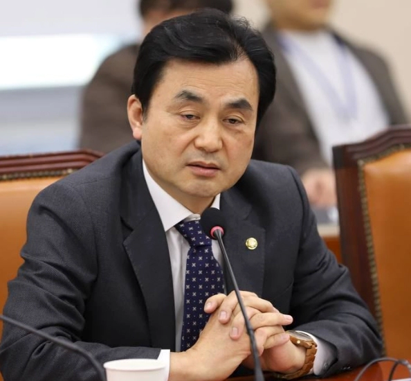 안규백 국회의원 프로필 나이 고향 학력 재산