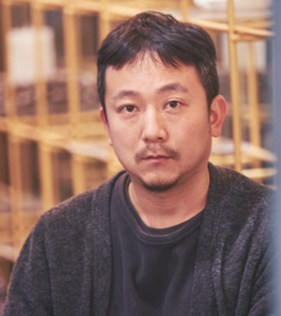 장재현 영화 감독 사진