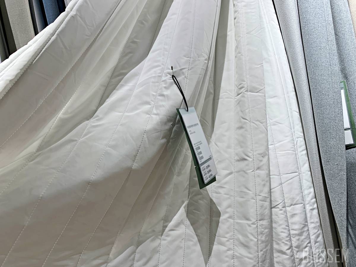 모던하우스-내돈대산-인테리어-소품-쇼핑-아이쇼핑-크리스마스-트리-누빔커튼-커튼