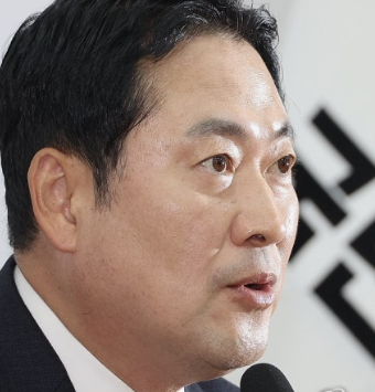 장동혁 국회의원 프로필 장동혁 아파트 4채 논란 지지율 부인 종교 한동훈 