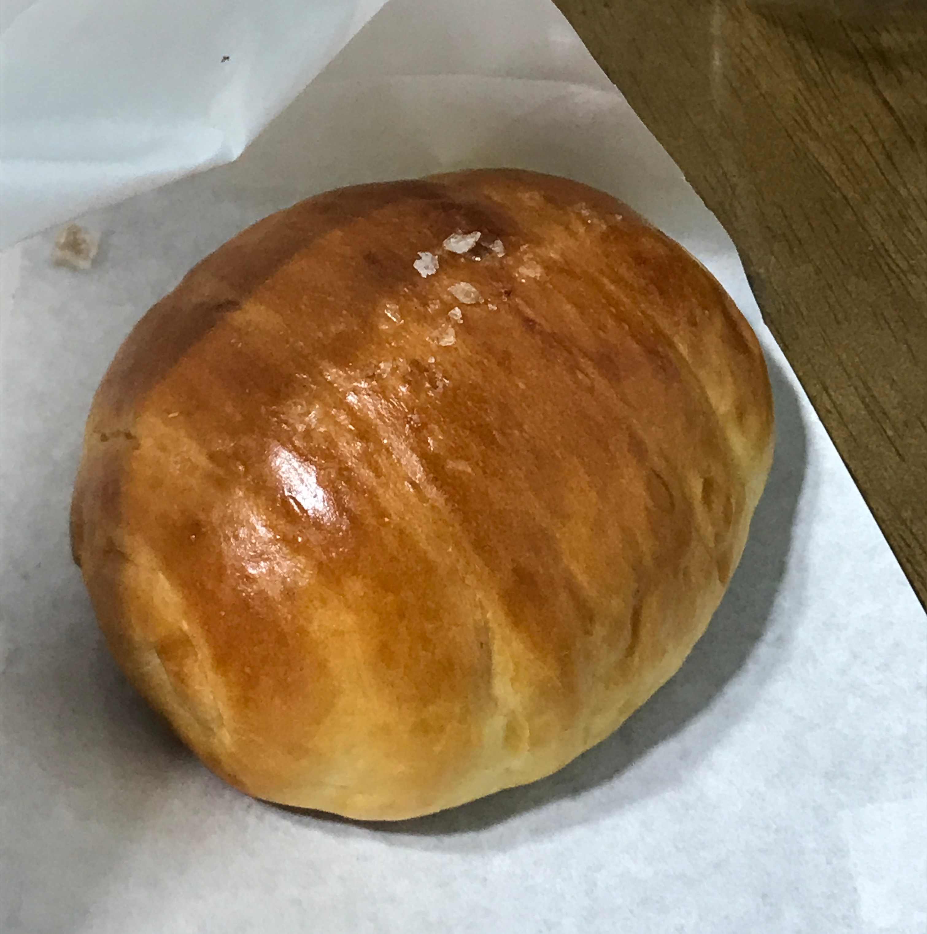 라이프브레드 소금빵 겉부분