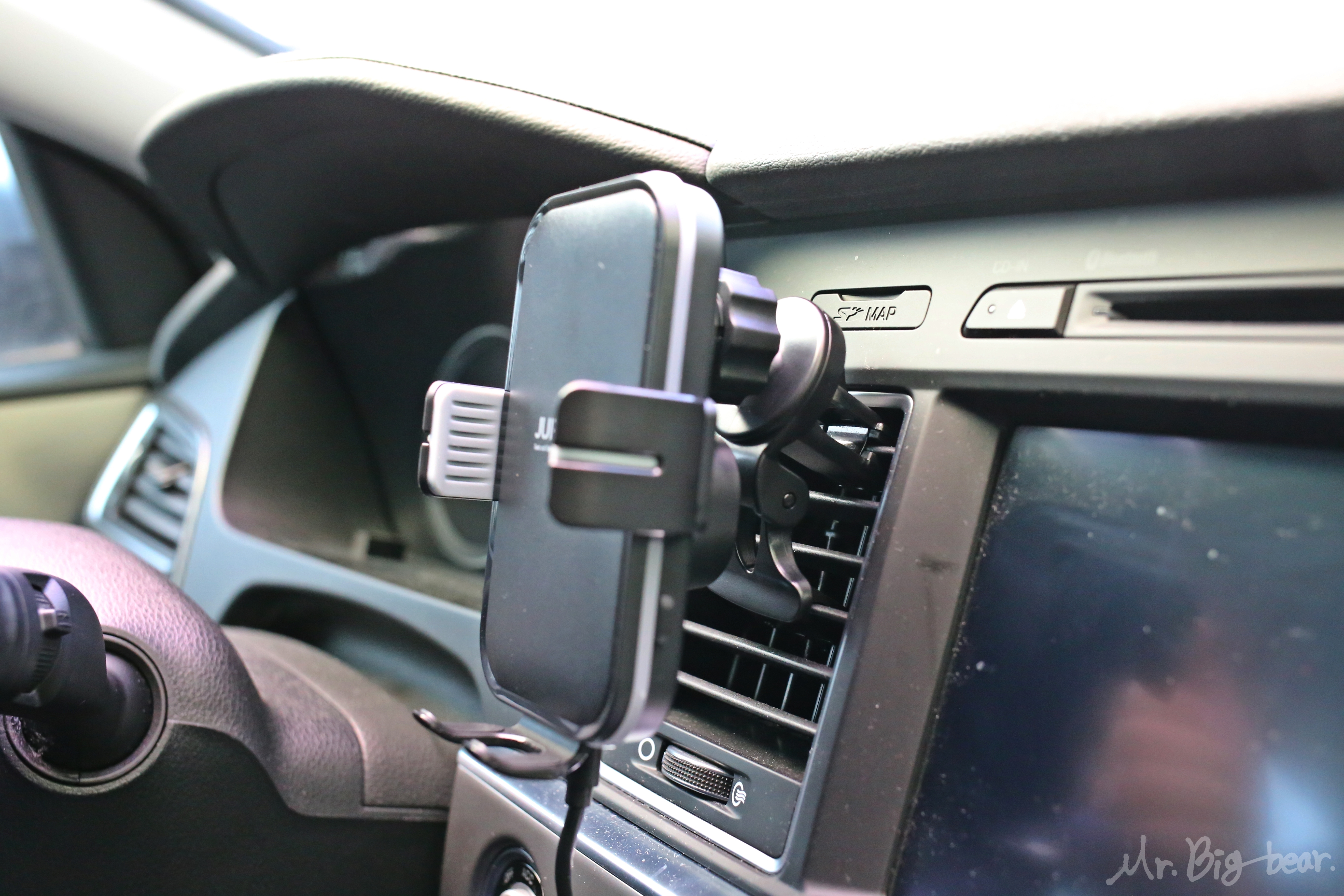 스마트폰 거치대 CWC02CP LF 쏘나타 송풍구에 설치