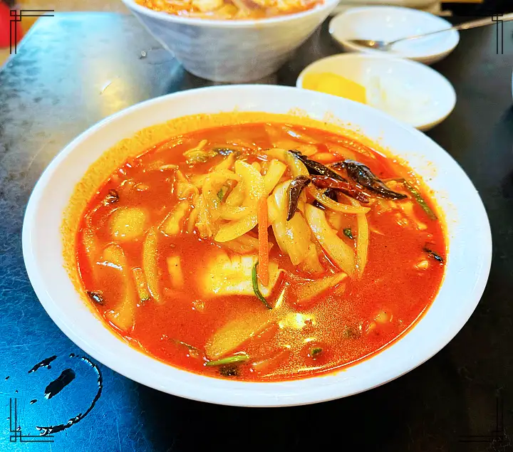 토요일은 밥이좋아 인천 미추홀구 숭의동 고추짬뽕 맛집 짬뽕 국물에 볶음밥 말아 먹는 별미로 유명 현지인 추천 토밥 좋아 방송정보