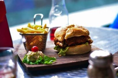 햄버거와 감자튀김