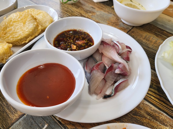 거문도 남강레스토랑 서비스-고등어회