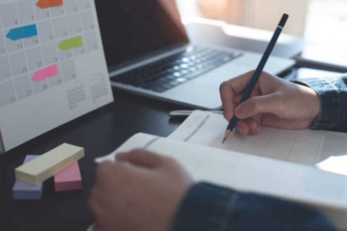 다이어리는 하루를 객관적으로 바라보게 만드는 도구