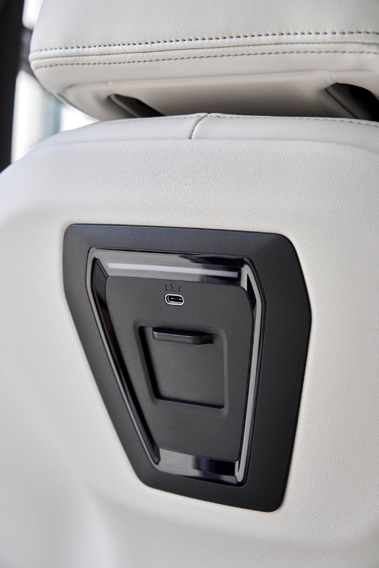 2024 BMW i5 내부디자인