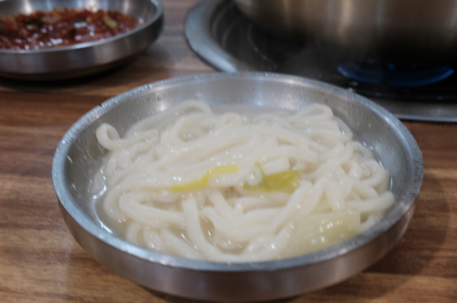 칼국수-사리