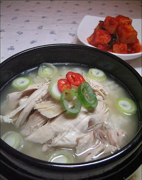 진하고 담백한 닭곰탕