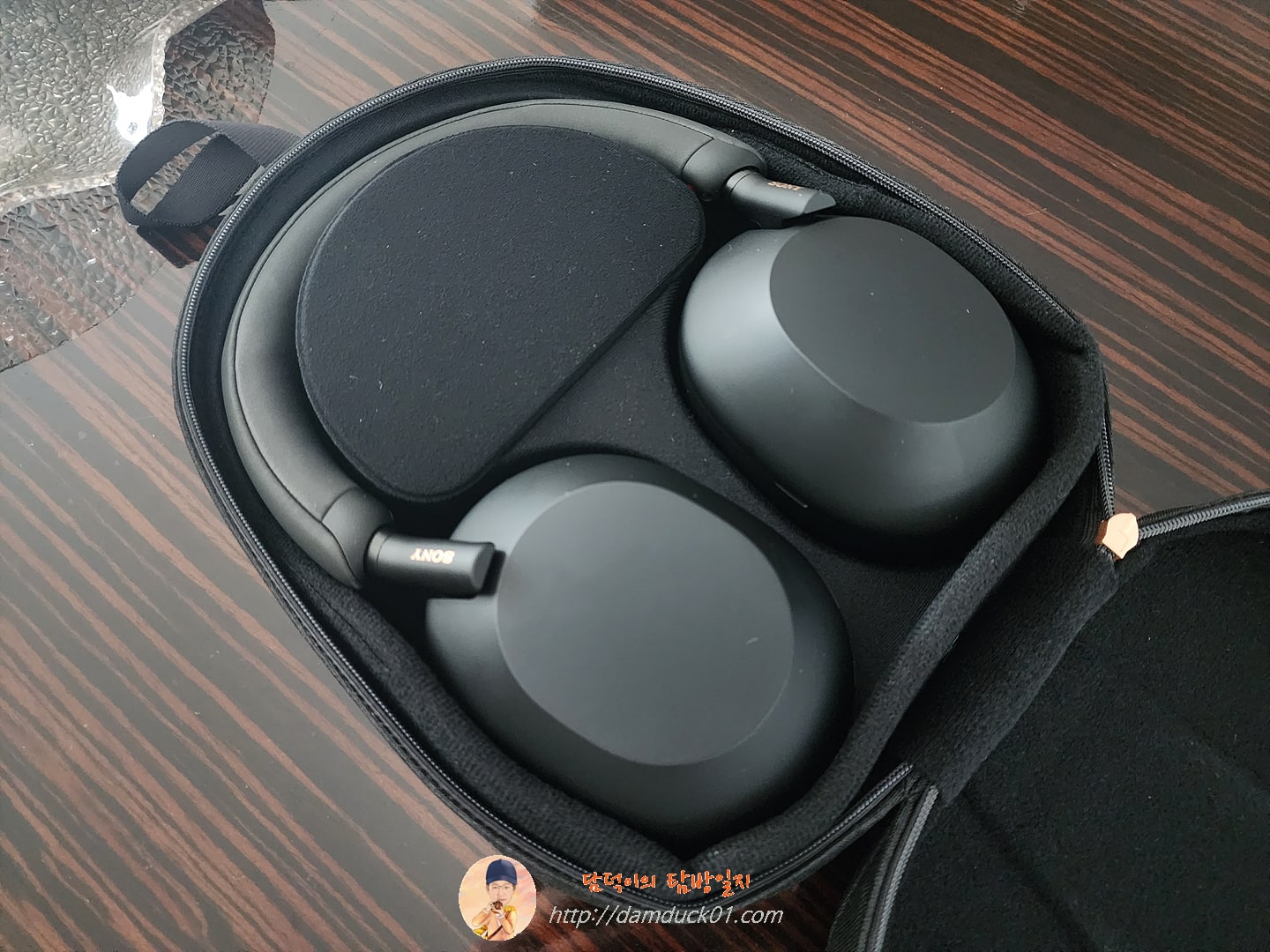 Sony WH-1000XM5