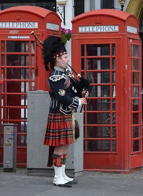 스코틀랜드의 타탄 체크: 전통과 정체성을 엮다