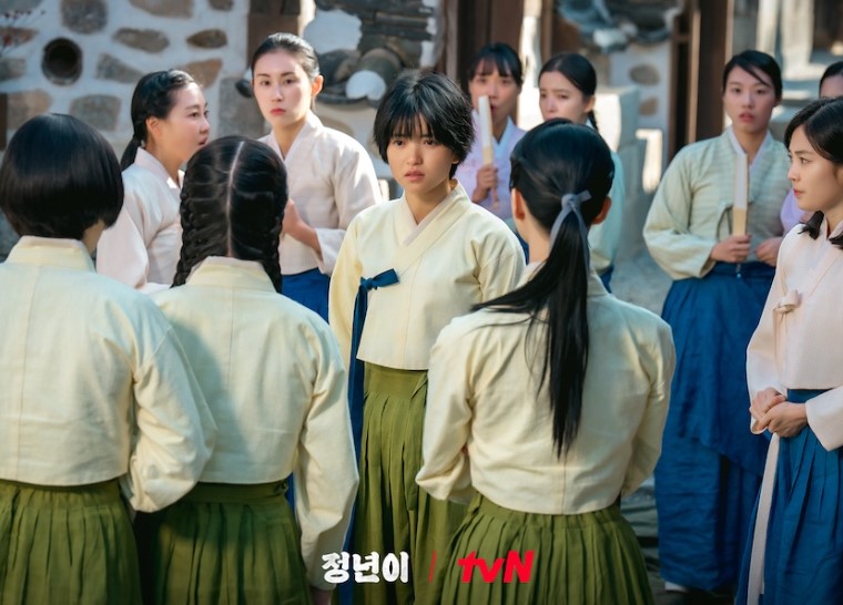 정년이 웹툰 결말 줄거리