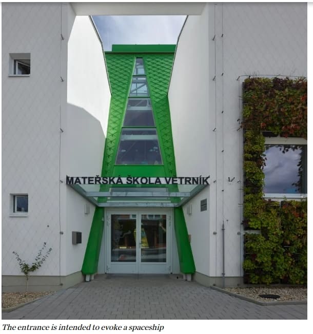 마치 장난감 같은 체코 보육원 Architektura draws on "children's spontaneity" for Větrník Kindergarten in Czech Republic