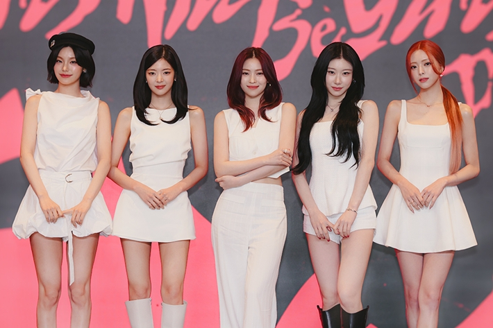 ITZY 갈비뼈 앨범