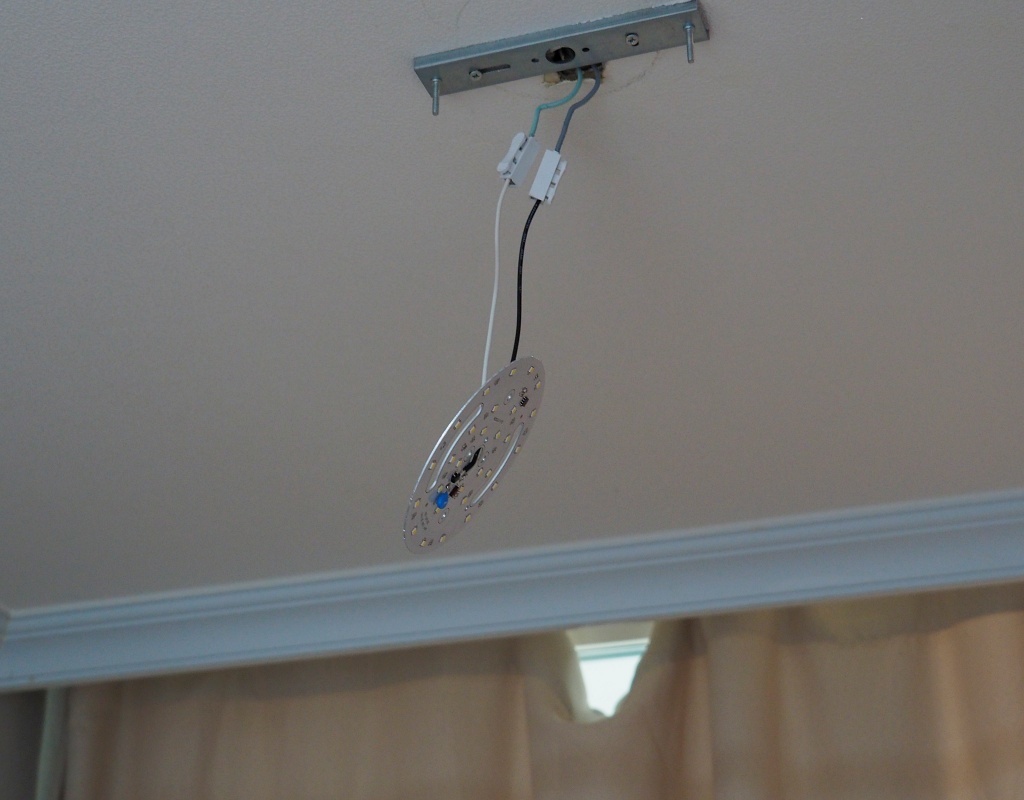 LED기판 정상작동 확인중