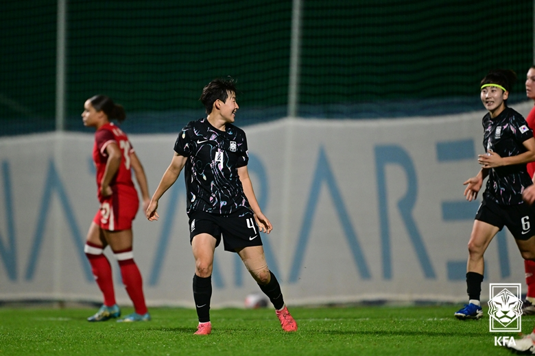 여자 축구 대표팀 캐나다전 원정 친선 경기 결과 5-1 패배 신상우 감독 이효경 득점