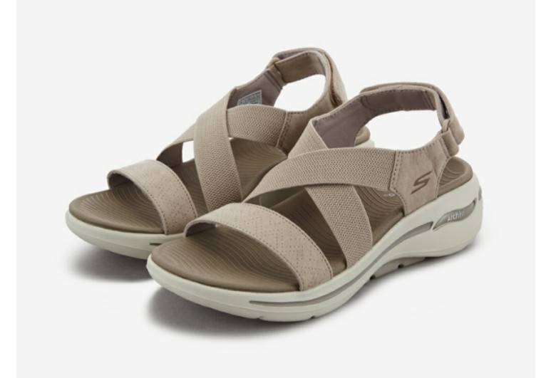 스케쳐스 고 워크 아치핏 샌들 베이지 1