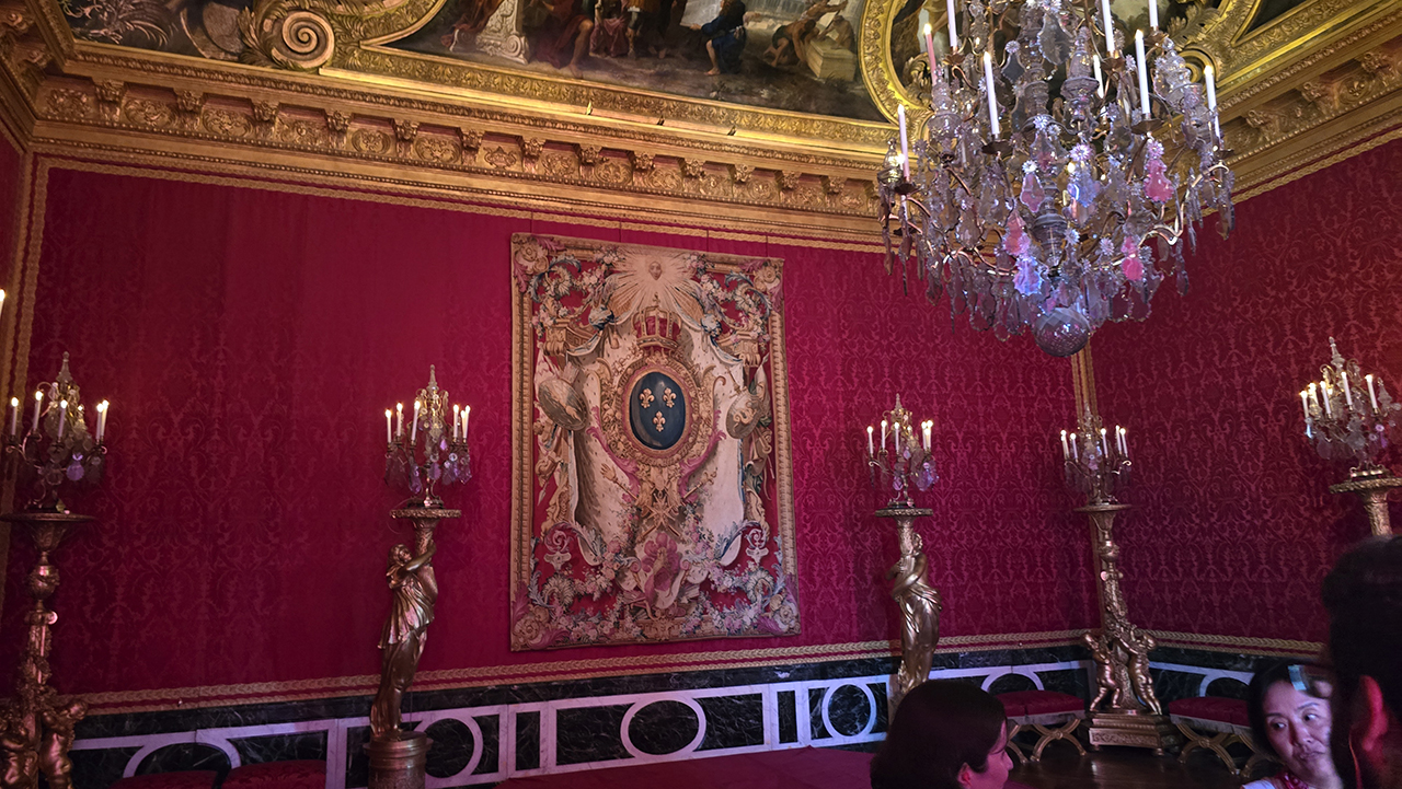 아폴로의 방 Apollo Salon