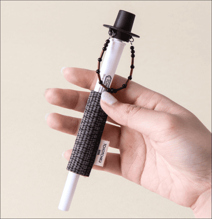 갓끈 볼펜(출처:국립중앙박물관)