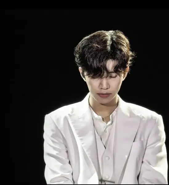 임영웅 노래모음 갤러리 유튜브ㅣ나이 키 혈액형 MBTI 