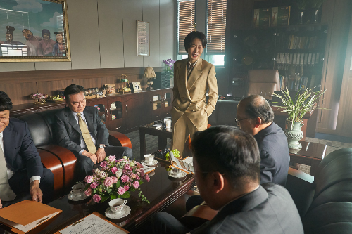 영화-로비-후기-강말금-스틸컷