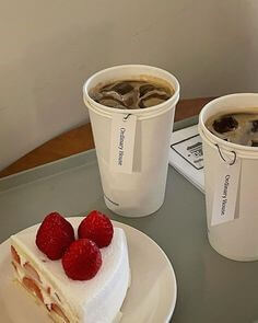 새로운-애인을-만나는-꿈-커피-두잔과-케이크