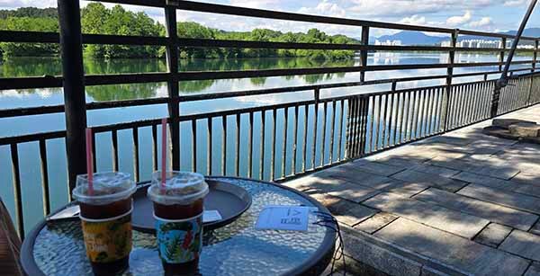 주문한 아이스 아메리카노 커피